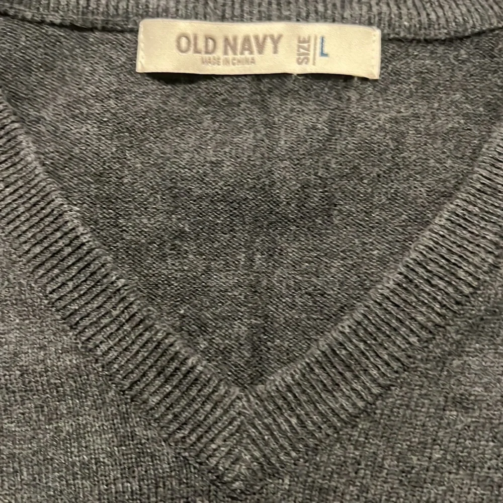 MENS OLD NAVY SWEATER